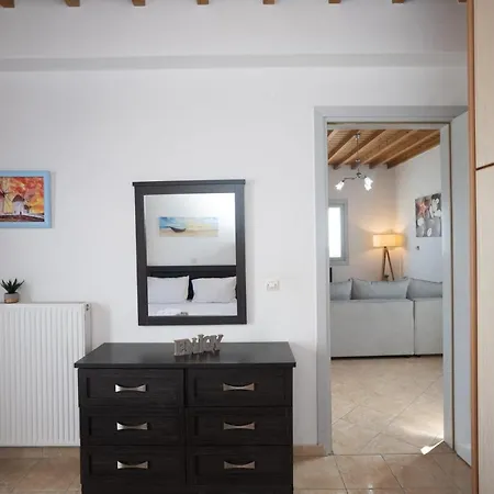 Mykonos Stylish Apts Perfect For 8 People W Pool Plintri