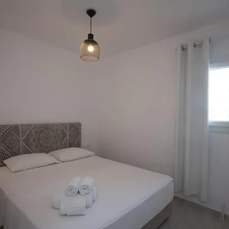 Διαμέρισμα Mykonos Stylish Apts Perfect For 8 People W Pool Plintri